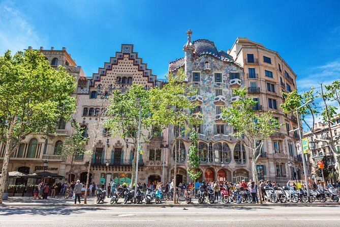Best of Barcelona Excursion with Optional Attractions Tickets - Key Points