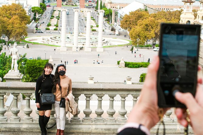 Best of Barcelona: Sagrada Familia, Park Guell, Montjuic & Gothic - Panoramic Views from Montjuïc Hill