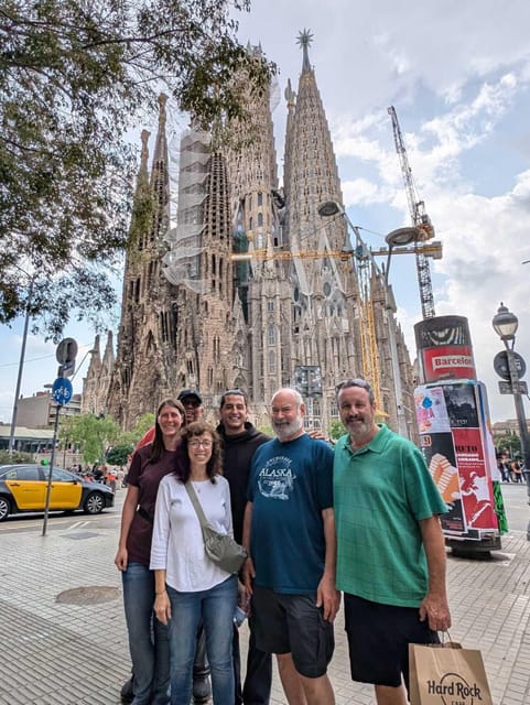 Best of Barcelona: Sagrada Familia & Park Guell with Pickup - Visiting La Sagrada Familia: Gaudí’s Masterpiece