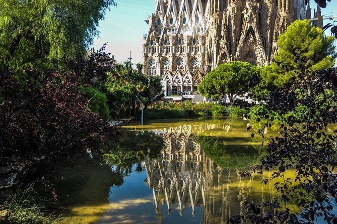 Best of Barcelona Shore Excursion & Sagrada Familia Skip the Line - Key Points