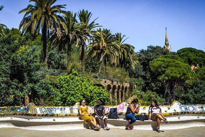 Best of Barcelona Shore Excursion & Sagrada Familia Skip the Line - Full-Day Tour: Visiting Park Güell and La Pedrera