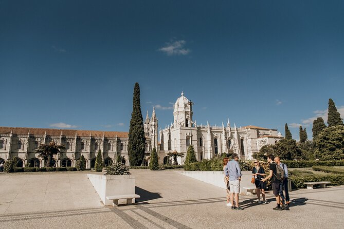 Best of Belem: Monastery & Walking Tour with River Cruise - The Role of the Local Guide in Bringing Belém to Life
