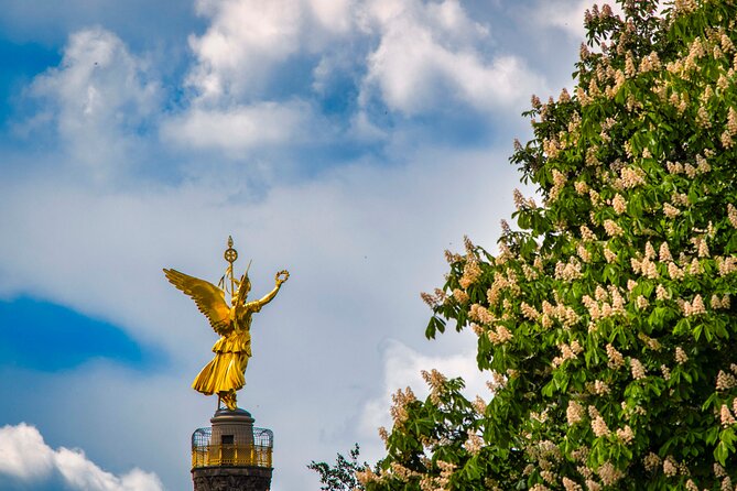 Best of Berlin HopOn HopOff Tour - Starting Point at Kurfürstendamm 225