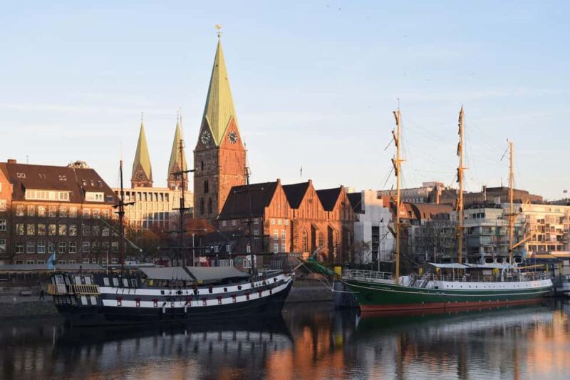 Best of Bremen Private Walk Tour with a Professional Guide - Key Points
