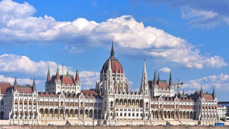Best of Budapest: Private Walking Tour with a Local - Food and Shopping Tips from a Local Resident