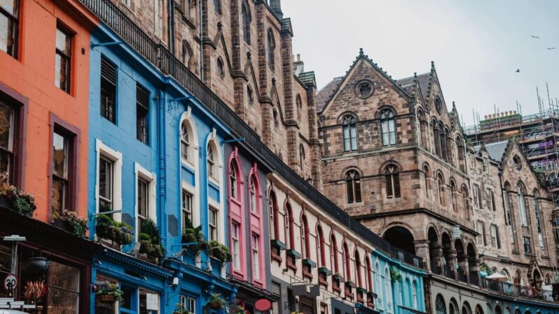 Best of Edinburgh: Private Walking Tour with a Local - Customizable Itinerary Focused on Your Interests