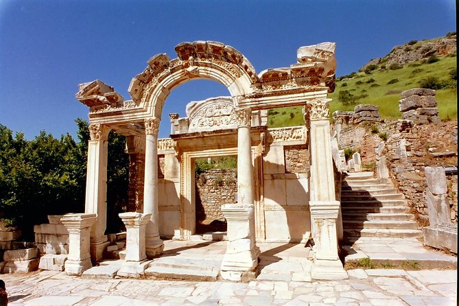Best of Ephesus Guided Tour For Cruise Guest WITH ENTRANCES - Pigeon Island Fortress and Scenic Views