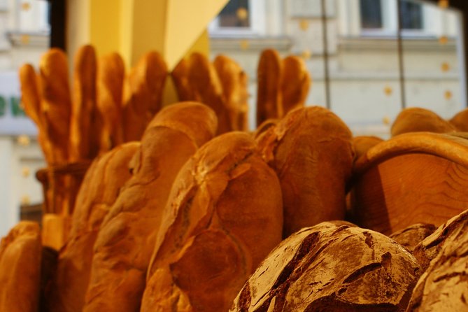 Best of Food Tour Vienna - Quick Snacks and Local Favorites for On-the-Go Bites