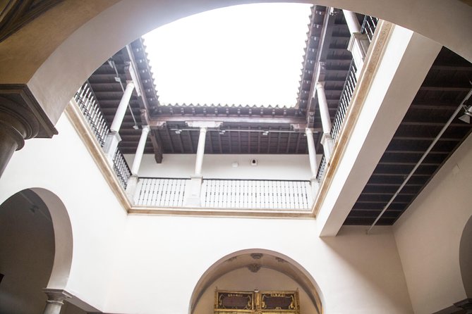 Best of Granada guided tour - Tour Logistics and Group Experience