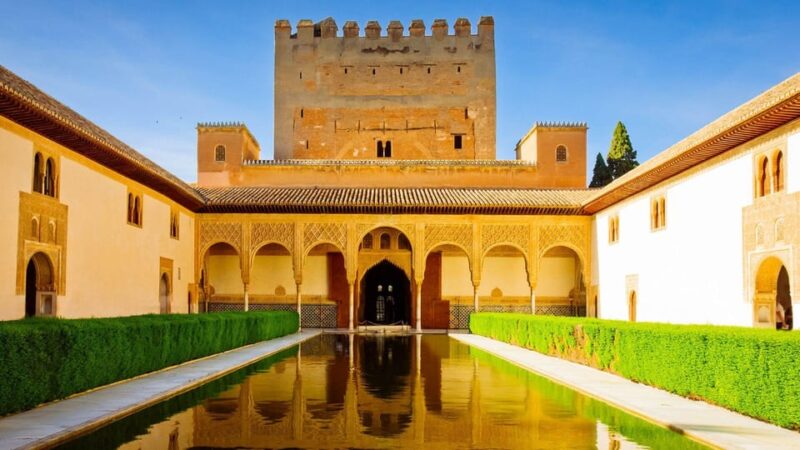 Best of Granada: Private Walking Tour with a Local - Accessibility and Flexibility of the Tour