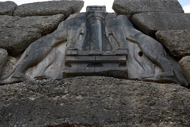 Best of Greece: 7-Day Tour to Real Greece of the Peloponnese, Delphi and Meteora - Exploring the Peloponnese: From Corinth to Monemvasia