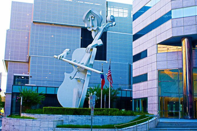 Best of Houston Sightseeing City Tour Small Group - Practical Details: Meeting Point, Transport, and Accessibility