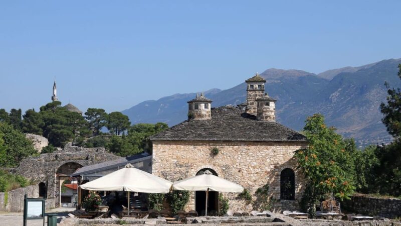 Best of Ioánnina: Private Walking Tour with a Local - Insider Tips for Authentic Dining Experiences