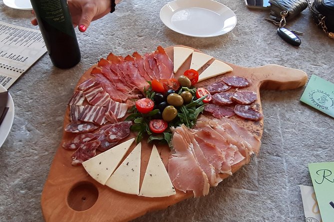 Best of ISTRIA: Amphitheater PULA + ROVINJ + HUM Tour - The Guide Experience and Reviews