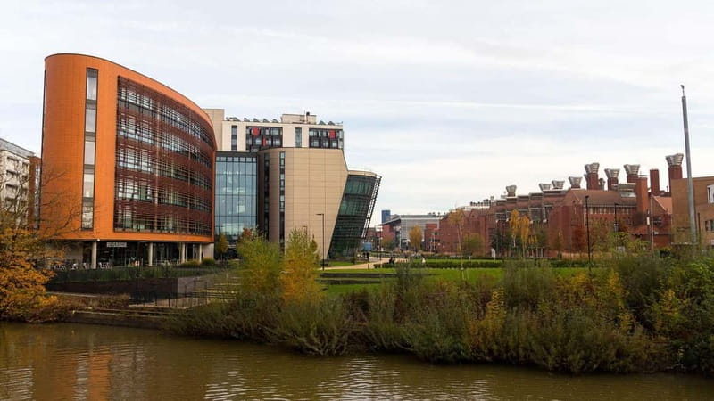 Best of Leicester: Private Walking Tour with a Local - Leicester Market: A Historic Spot for Local Flavors