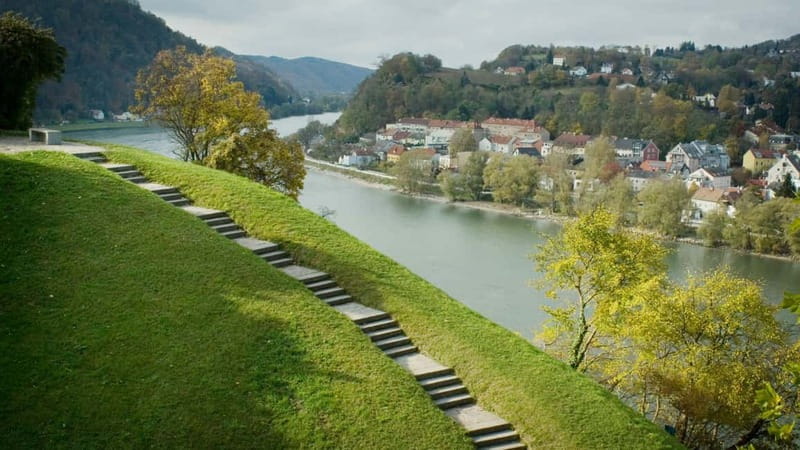 Best of Linz: Private Walking Tour with a Local - The Unique Charm of a Local-Led Experience