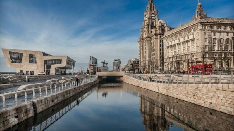 Best of Liverpool: Private Walking Tour with a Local - Marvel at the Grandeur of St. George’s Hall