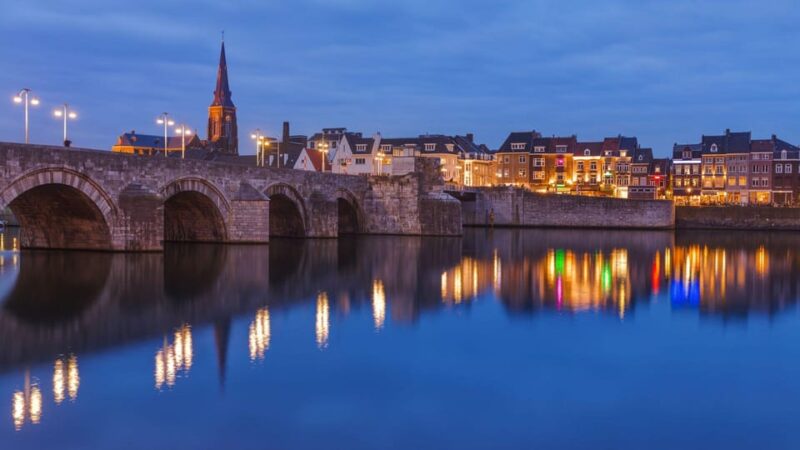Best of Maastricht: Private Walking Tour with a Local - Visiting the Iconic St. Servatius Basilica and Vrijthof Square
