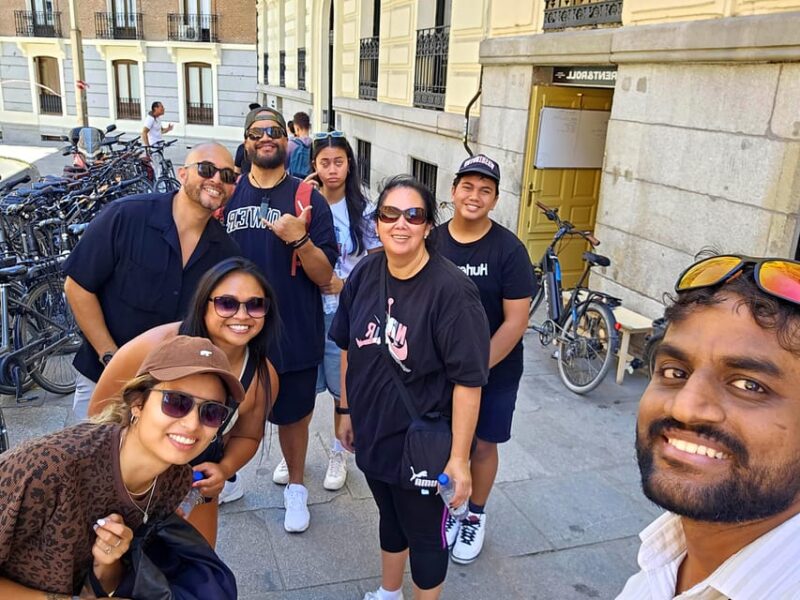 Best of Madrid: 3-Hour Guided Bike Tour in Small Groups - Explore Madrid’s Iconic Landmarks on a 3-Hour Guided Bike Tour