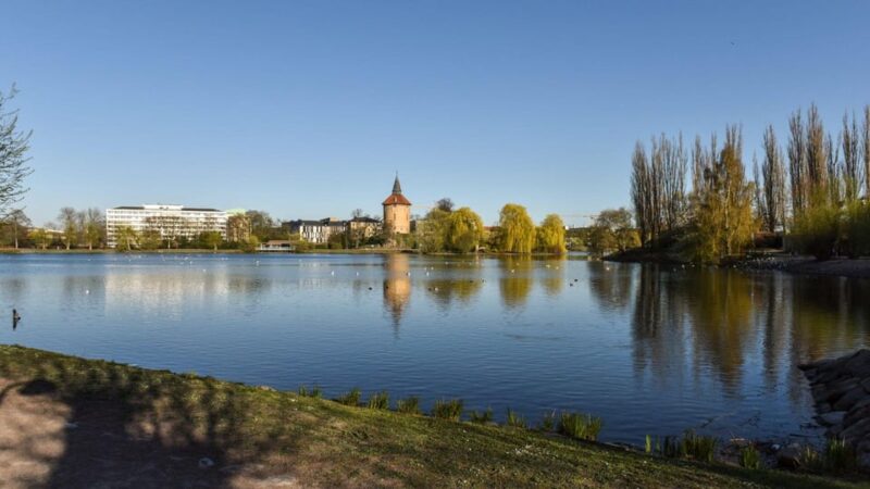 Best of Malmö: Private Walking Tour with a Local - Visiting Malmöhus Castle and Its Surroundings