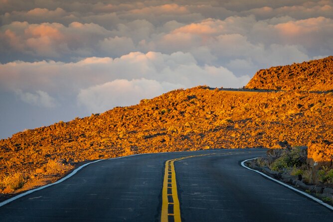 Best of Maui Tour: Sips, Sites and Bites with Lunch - The Iconic Iao Valley and the Iao Needle