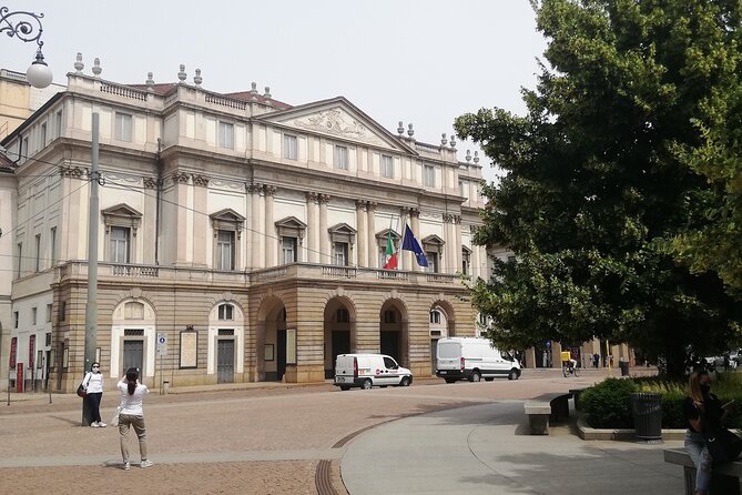 Best of Milan audio tour: From the gorgeous Duomo to Castello Sforzesco - What the Tour Does Not Include