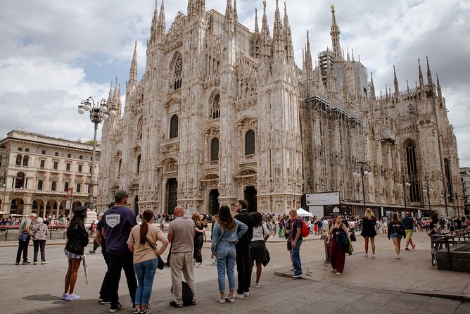 Best of Milan Small-group Walking Tour with Duomo visit - Stepping Back in Time at Piazza dei Mercanti