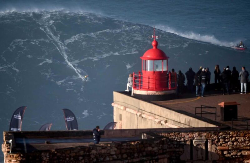Best of Nazaré Tour - Visiting the North Beach and the World’s Largest Waves