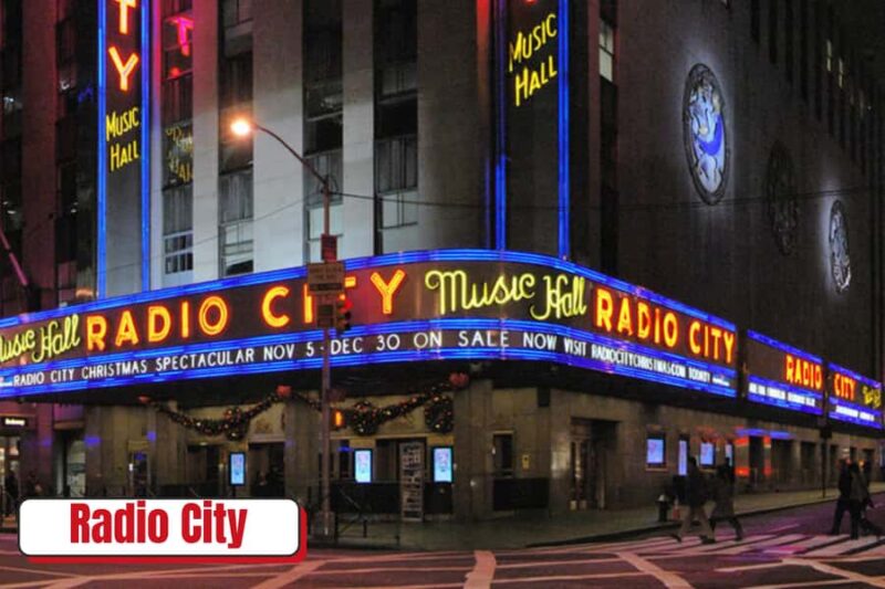 Best of NYC: Big Apple Magical Lights & Broadway Guided Tour - The Experience of Times Square After Dark