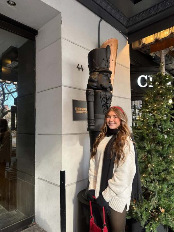 Best of NYC: Top-Rated Gossip Girl Tv Locations Bus Tour - The Experience Led by a Knowledgeable Guide