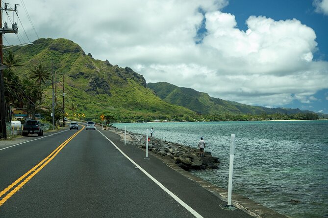 Best Of Oahu: Grand Circle Island Small Group Tour From Waikiki - North Shore Beaches and Historic Haleiwa