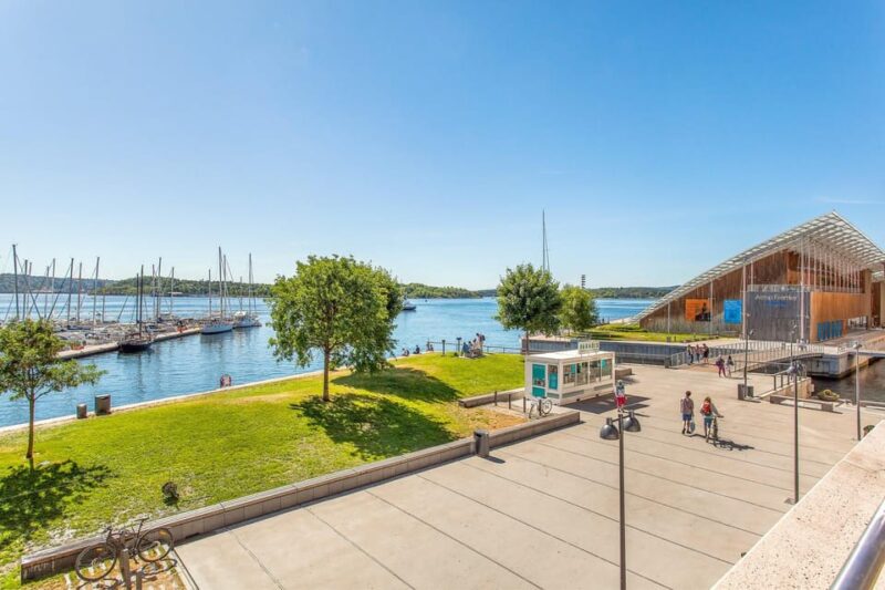 Best of Oslo: Walking Tour with a local guide - Hidden Gems and Favorite Local Spots in Oslo