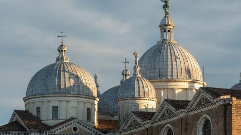 Best of Padova: Private Walking Tour with a Local - Exploring the Charm of Old Town Streets