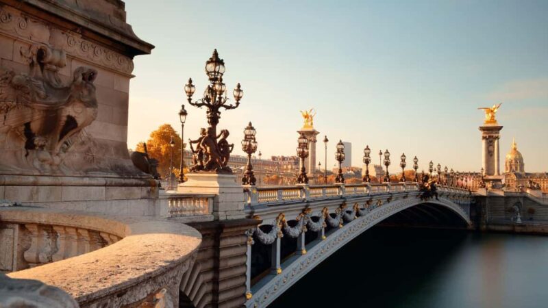 Best of Paris: Private Walking Tour with Local - Limitations and Considerations