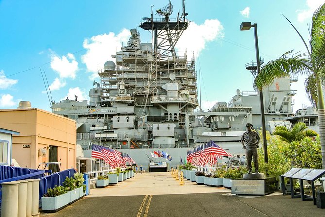 Best Of Pearl Harbor: The Complete Small Group Tour Experience - Visiting Punchbowl Crater and Downtown Honolulu