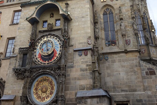 Best of Prague - City walking tour with Czech Cuisine Lunch - Exploring the Magnificent Prague Castle Complex