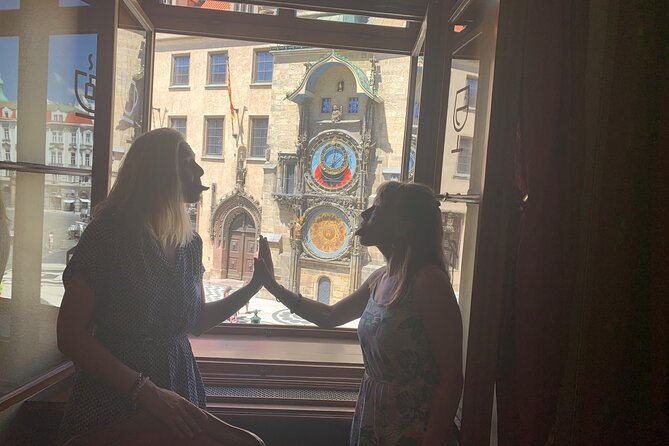 Best of Prague Private Tour with PERSONAL PRAGUE GUIDE - Crossing the Iconic Charles Bridge