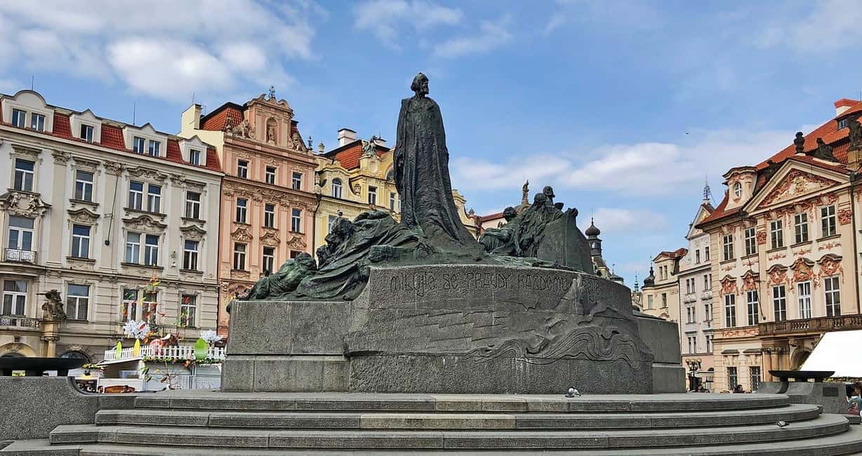Best of Prague Walk Tour with a Professional Guide - Explore Prague’s Historic Center with a Skilled Guide
