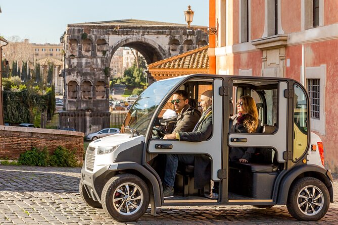 Best of Rome by golf cart - private tour larger groups - The Colosseum and the Pantheon: Must-See Landmarks