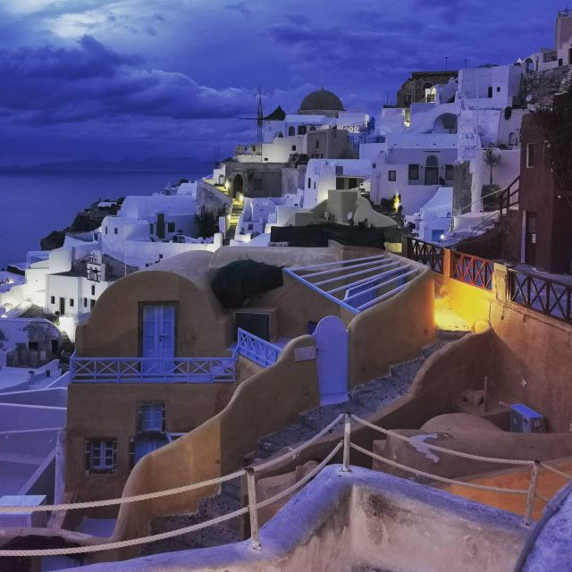 Best of Santorini 4hours Private Tour - Visiting the Iconic Village of Oia in Santorini