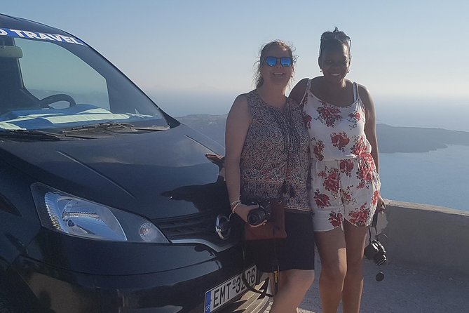 Best of Santorini Customized Private Tour - From the Iconic Village of Oia to Secluded Finikia