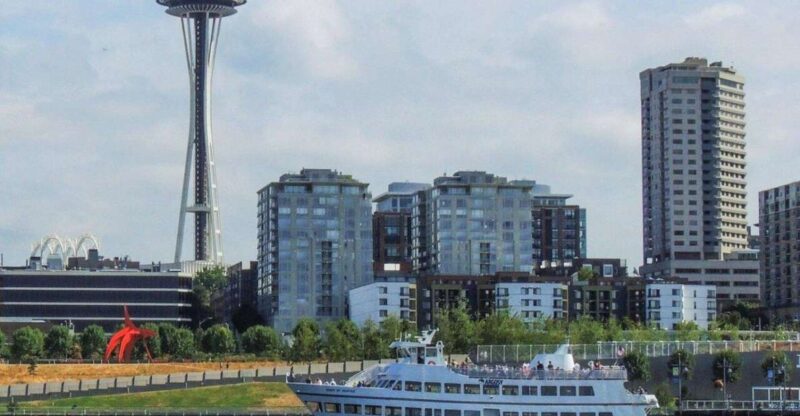 Best of Seattle Small Group Walking Tour W/ Space Needle - The Space Needle: Panoramic Views from an Iconic Landmark