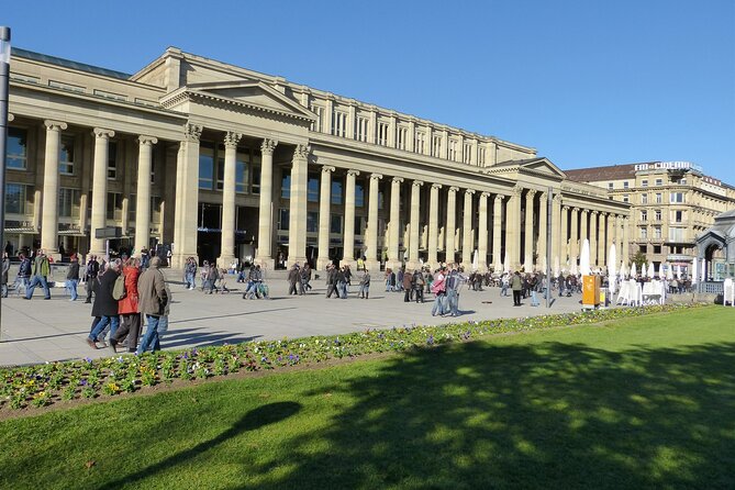 Best of Stuttgart with professional guide - Exploring Plaza and Castle Districts