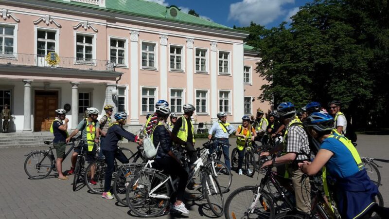 Best of Tallinn 2-Hour Bike Tour - Child-Friendly and Family-Focused Options