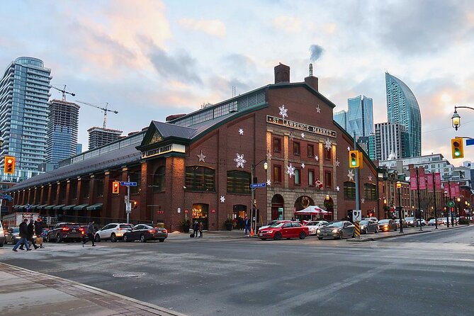 Best of Toronto City Tour with Boat Cruise & CN Tower - Convenience and Group Size Benefits