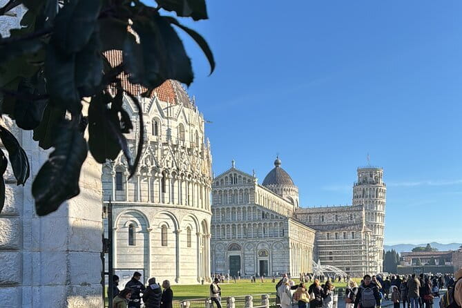 Best of Tuscany: Siena, San Gimignano & Winery Tour with Lunch - Pacing, Group Size, and Accessibility