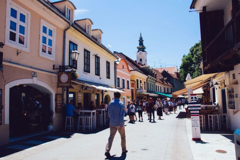 Best of Zagreb Walking Tour - Discovering the Gri Tunnel and the Shortest Funicular