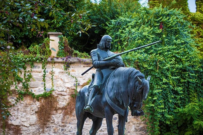 Best of Zagreb with the WW2 Tunnels - Admiring the Zagreb Cathedral and Its Architectural Grandeur