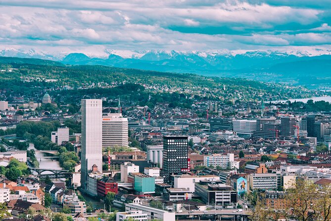 Best of Zürich & Surroundings: Walking Tour, Cable Car and Ferry - From the Old Town to the Lake Zurich Ferry