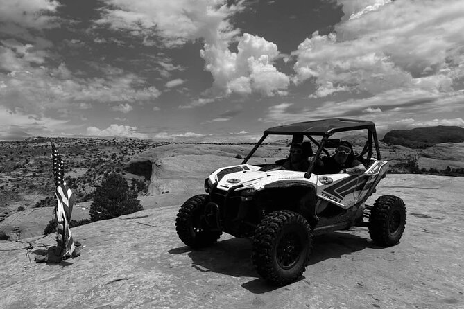 BEST! Poison Spider U-Drive 4X4 Tour in Moab +Dinosaur Tracks! - The Experience for Different Types of Visitors